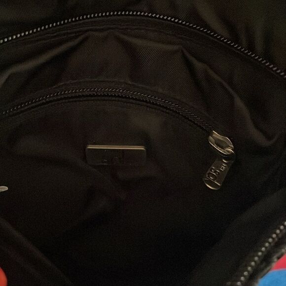 The Sak small cross body small black crochet zipper 7.5 x7.5 19” drop - Picture 8 of 9